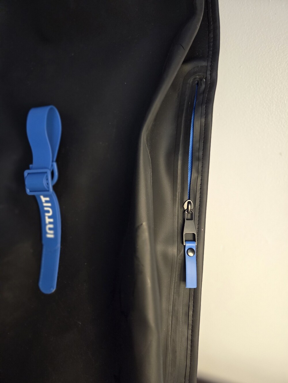 Waterproof Back Pack - Picture 6 of 11